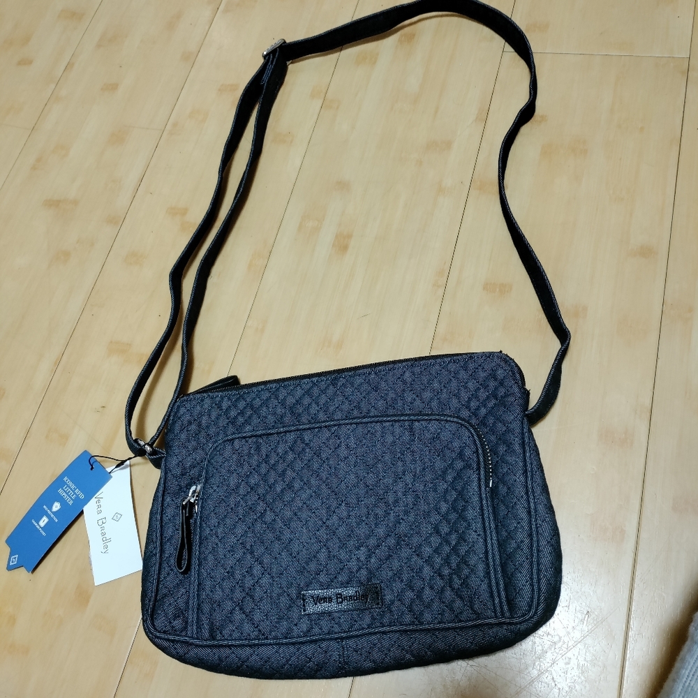 🤩Vera Bradley Cross body bag!🤩 NWT denim color!